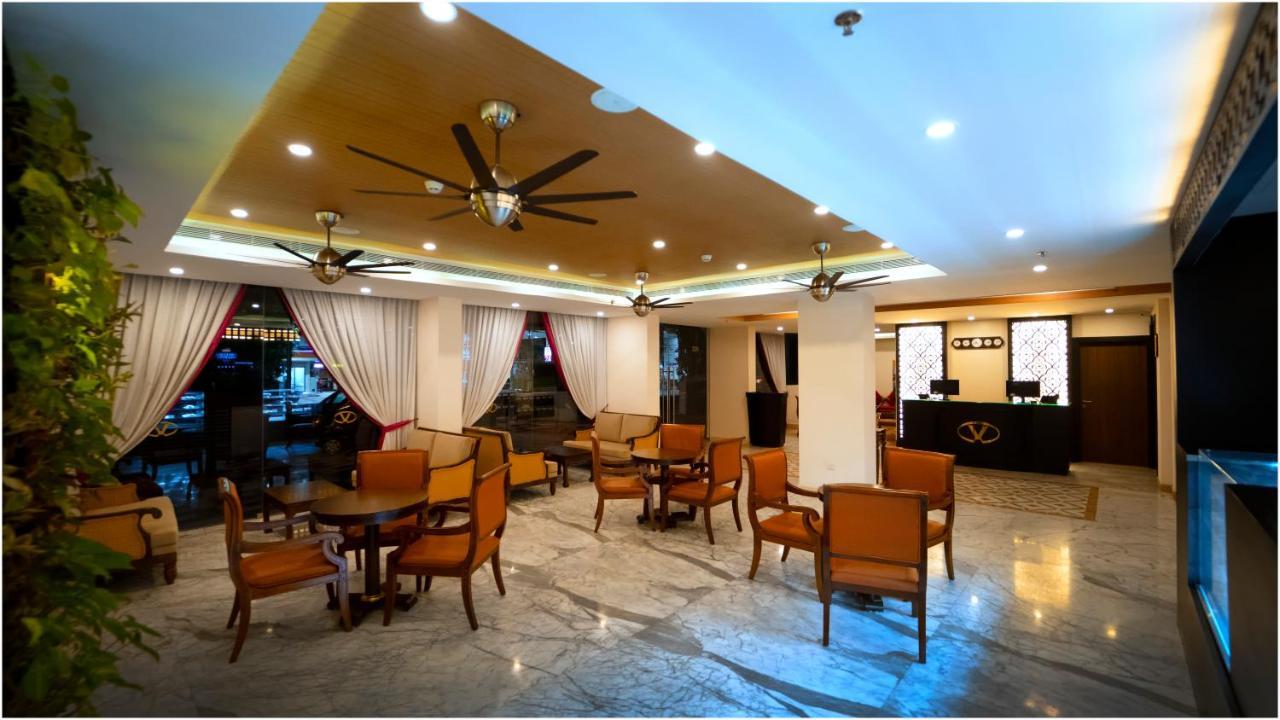 Vivin Luxury Suites Thiruvananthapuram Esterno foto